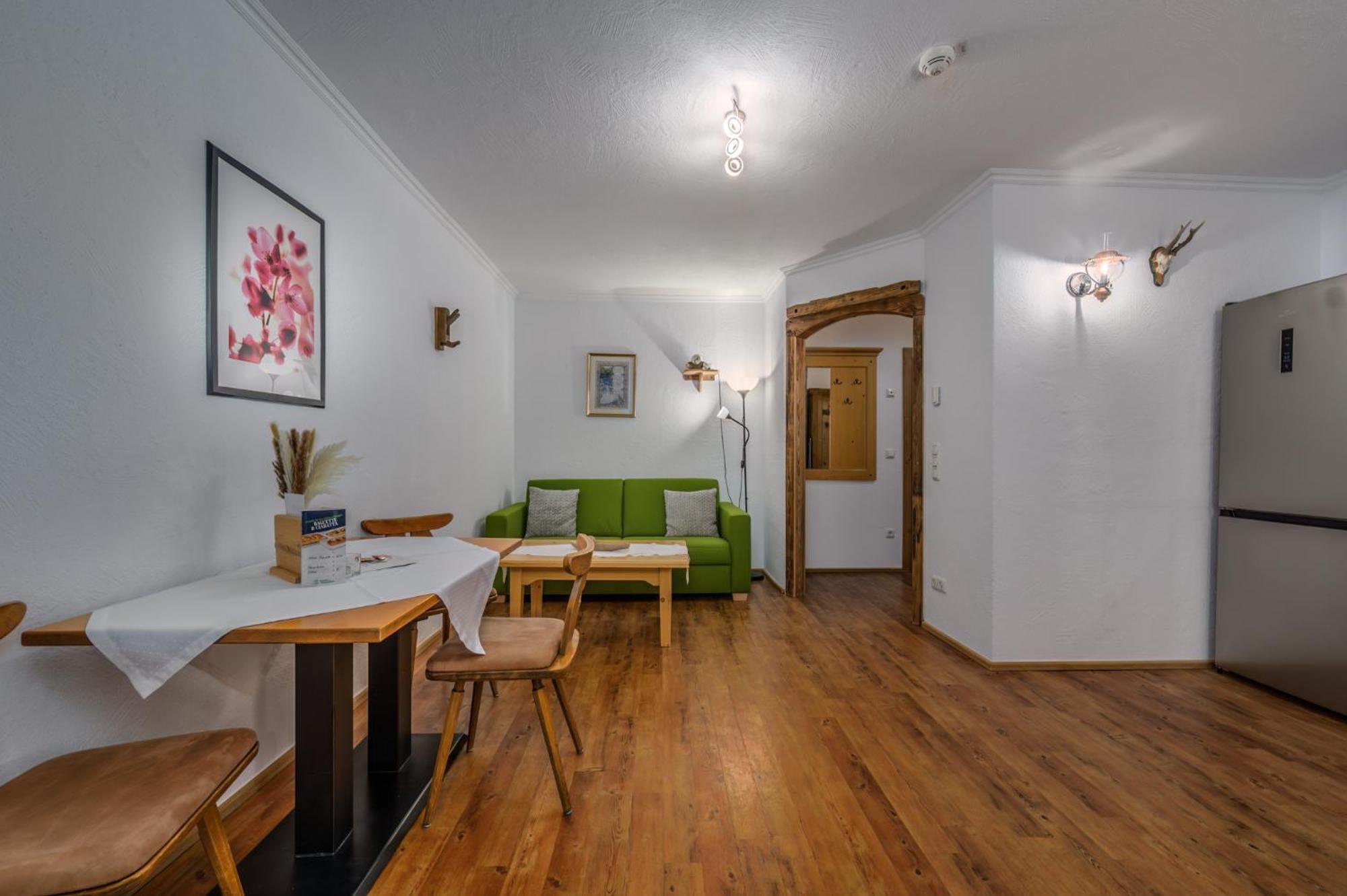 Das Eulersberg Apartments & Chalets Верфенвенг Екстер'єр фото